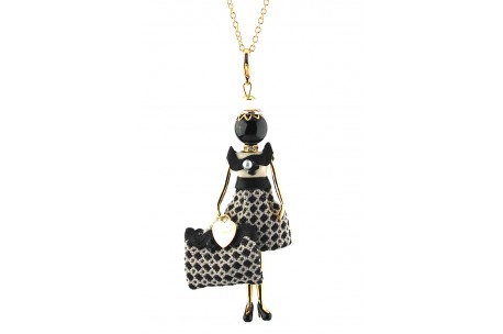 <p><span>Necklace pendant Gisel doll <strong>made in Italy</strong> handmade, the original! </span></p>
<p><span>Enriched with clothes, minutely manufactured and handcrafted, by experienced tailors. </span></p>
<p><span>Finished up with extreme attention to detail, every doll is a unique piece with a necklace, a heart shaped bag and a different fashion look according to its finish.</span></p>