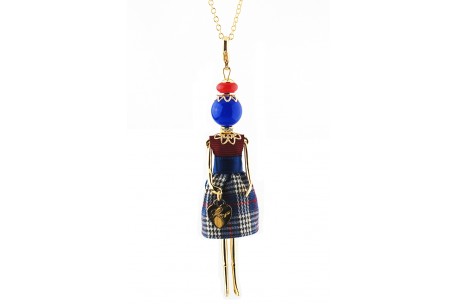 <p><span lang="en-us" xml:lang="en-us">Necklace pendant Gisel doll<span class="apple-converted-space"> </span><strong><span>made in Italy</span></strong><span class="apple-converted-space"> </span>handmade, the original!</span></p>
<p></p>
<p><span lang="en-us" xml:lang="en-us">Enriched with clothes, minutely manufactured and handcrafted, by experienced tailors.</span></p>
<p></p>
<p><span lang="en-us" xml:lang="en-us">Finished up with extreme attention to detail, every doll is a unique piece with a necklace, a heart shaped bag and a different fashion look according to its finish.</span></p>
<p></p>