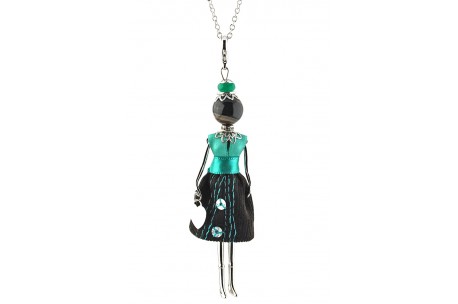 <p><span lang="en-us" xml:lang="en-us">Necklace pendant Gisel doll<span class="apple-converted-space"> </span><strong><span>made in Italy</span></strong><span class="apple-converted-space"> </span>handmade, the original!</span></p>
<p></p>
<p><span lang="en-us" xml:lang="en-us">Enriched with clothes, minutely manufactured and handcrafted, by experienced tailors.</span></p>
<p></p>
<p><span lang="en-us" xml:lang="en-us">Finished up with extreme attention to detail, every doll is a unique piece with a necklace, a heart shaped bag and a different fashion look according to its finish.</span></p>
<p></p>