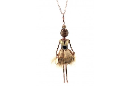 <p><span lang="en-us" xml:lang="en-us">Necklace pendant Gisel doll<span class="apple-converted-space"> </span><strong><span>made in Italy</span></strong><span class="apple-converted-space"> </span>handmade, the original!</span></p>
<p></p>
<p><span lang="en-us" xml:lang="en-us">Enriched with clothes, minutely manufactured and handcrafted, by experienced tailors.</span></p>
<p></p>
<p><span lang="en-us" xml:lang="en-us">Finished up with extreme attention to detail, every doll is a unique piece with a necklace, a heart shaped bag and a different fashion look according to its finish.</span></p>
<p></p>